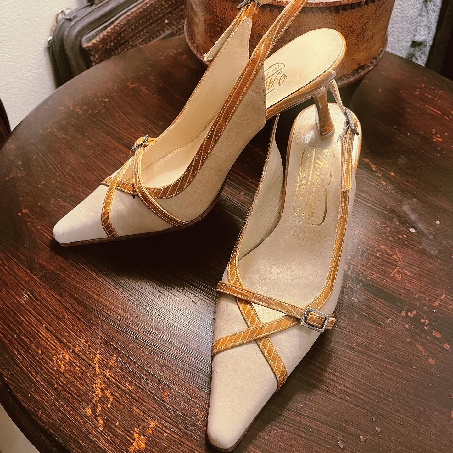 Unused 90s slingback heels