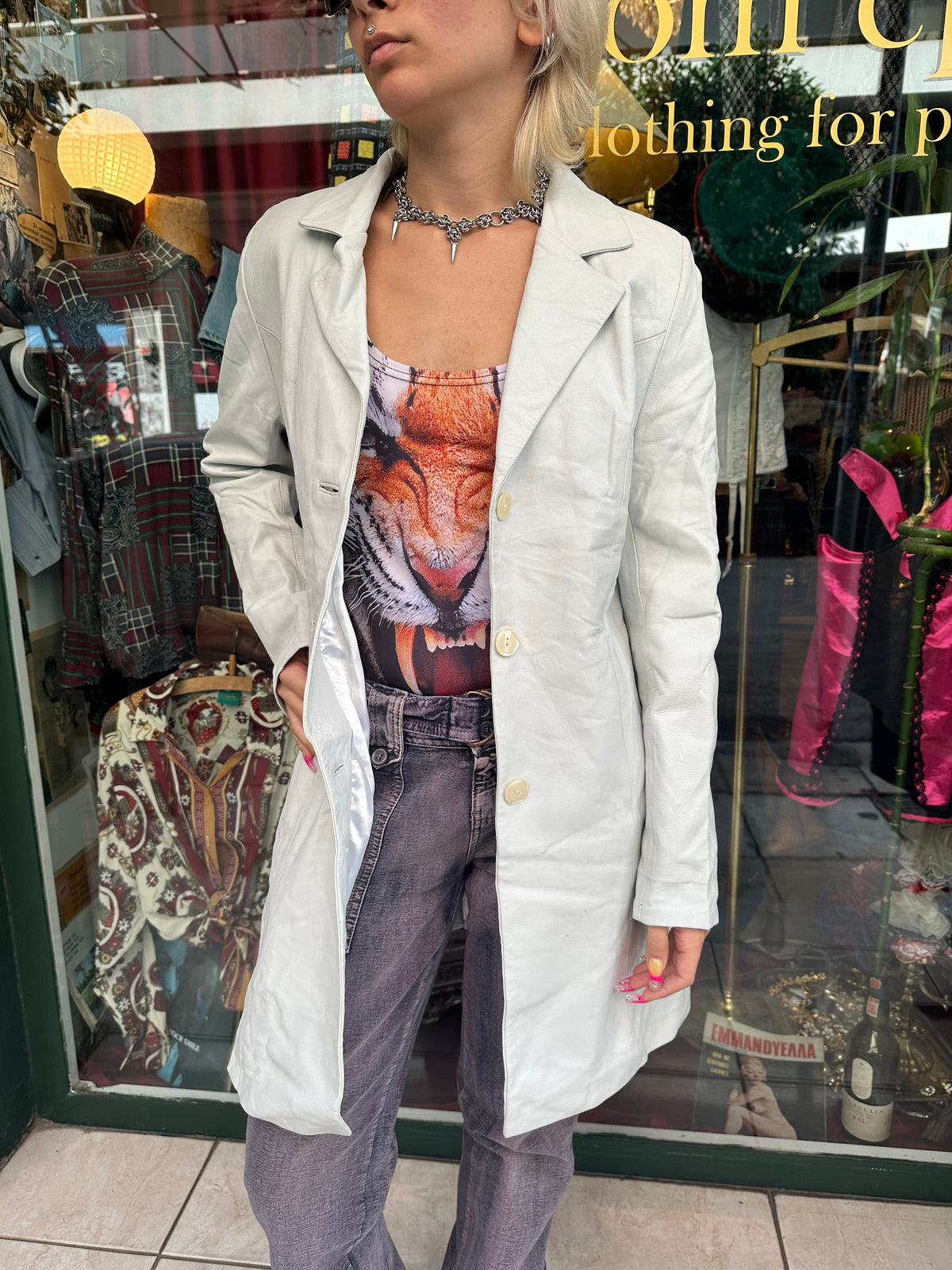 White Vintage Leather Trenchcoat