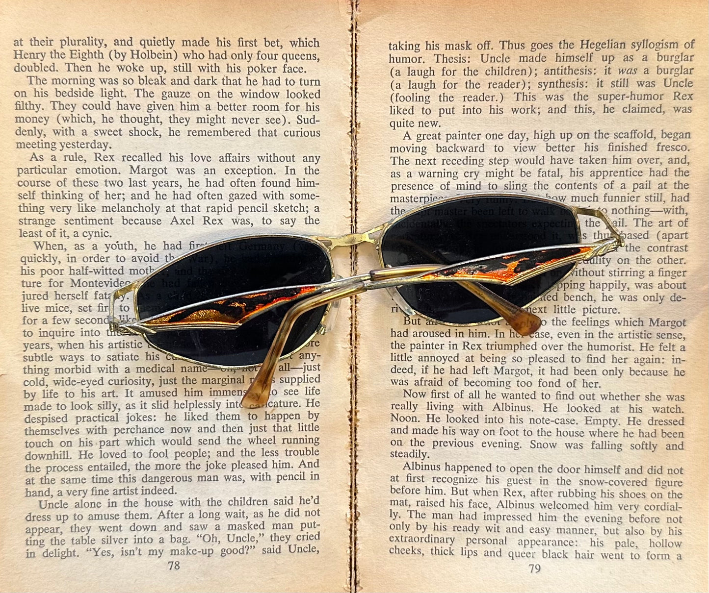 Gold Frame Oval Vintage Sunglasses