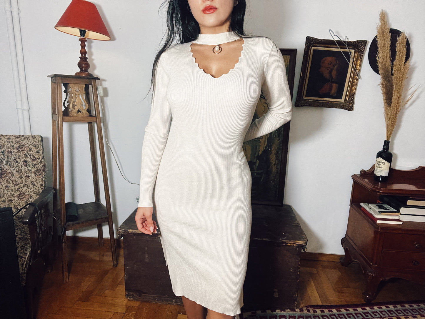 90s bodycon off white choker  dress .Fits best S/M in elastic fit