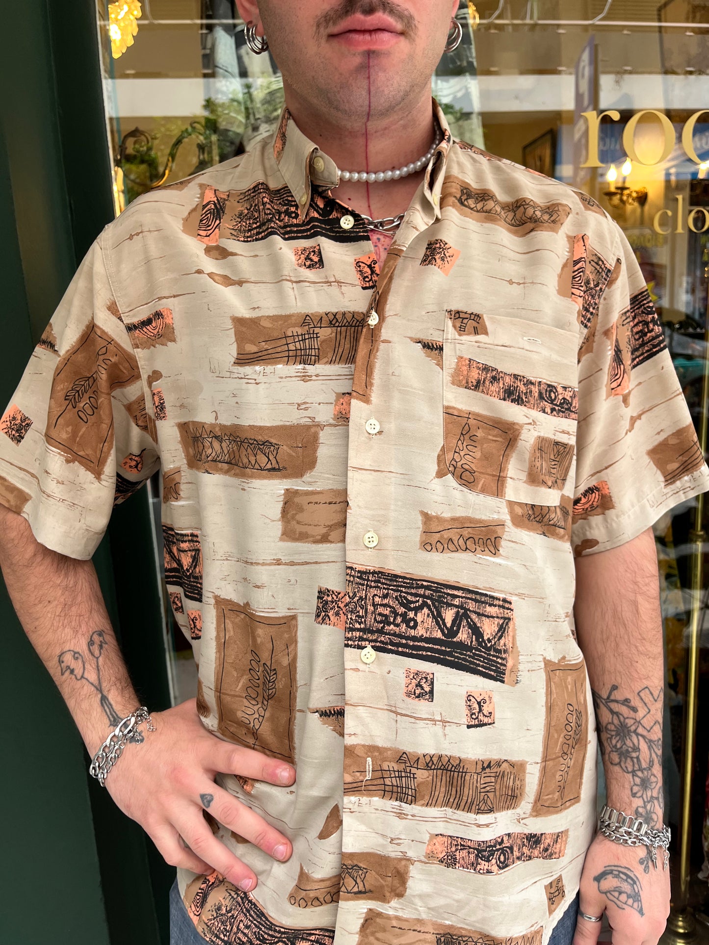 Vintage patterned shirt in L