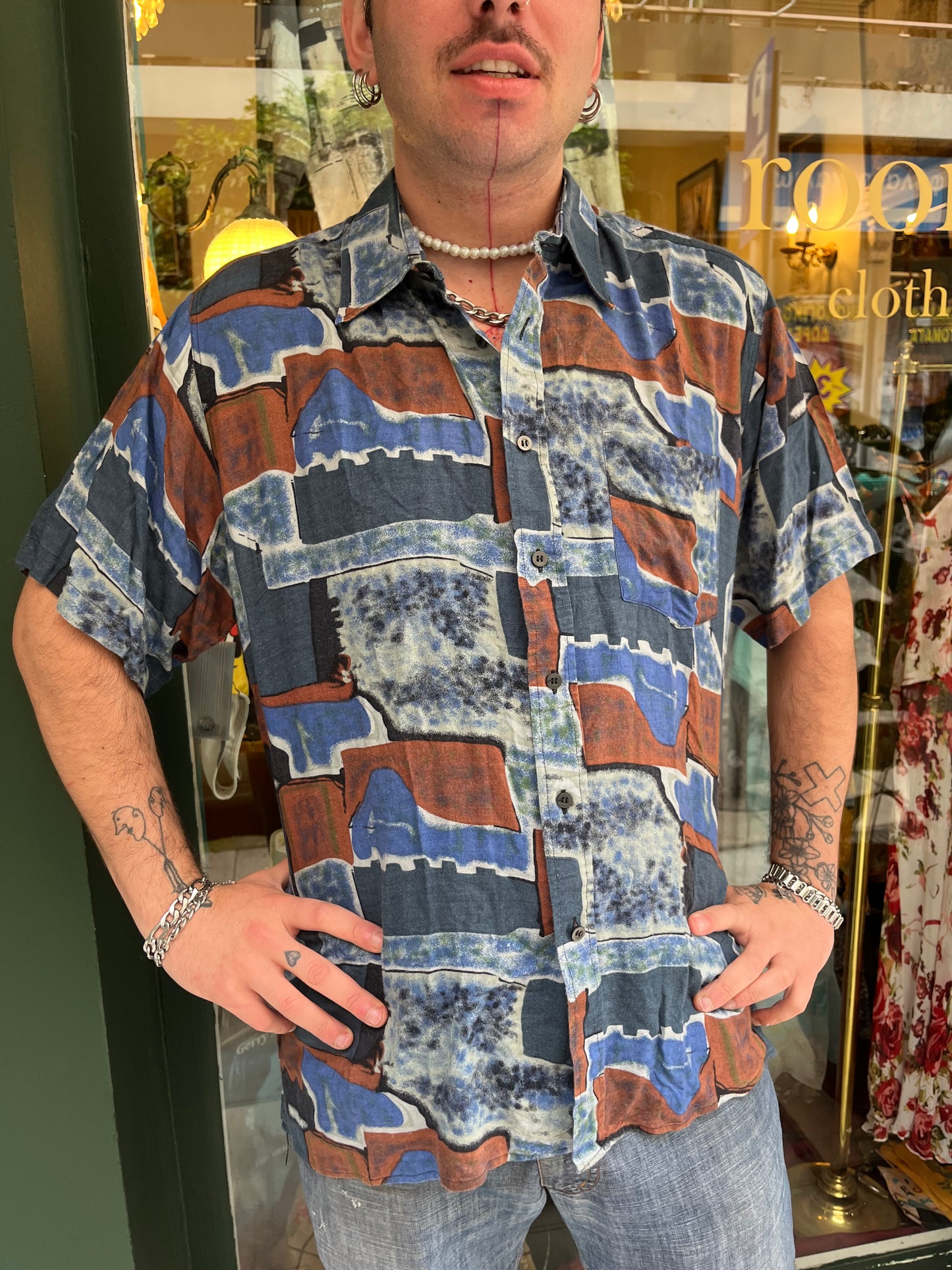 Vintage button up shirt size L