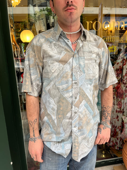 Vintage button up shirt Size L