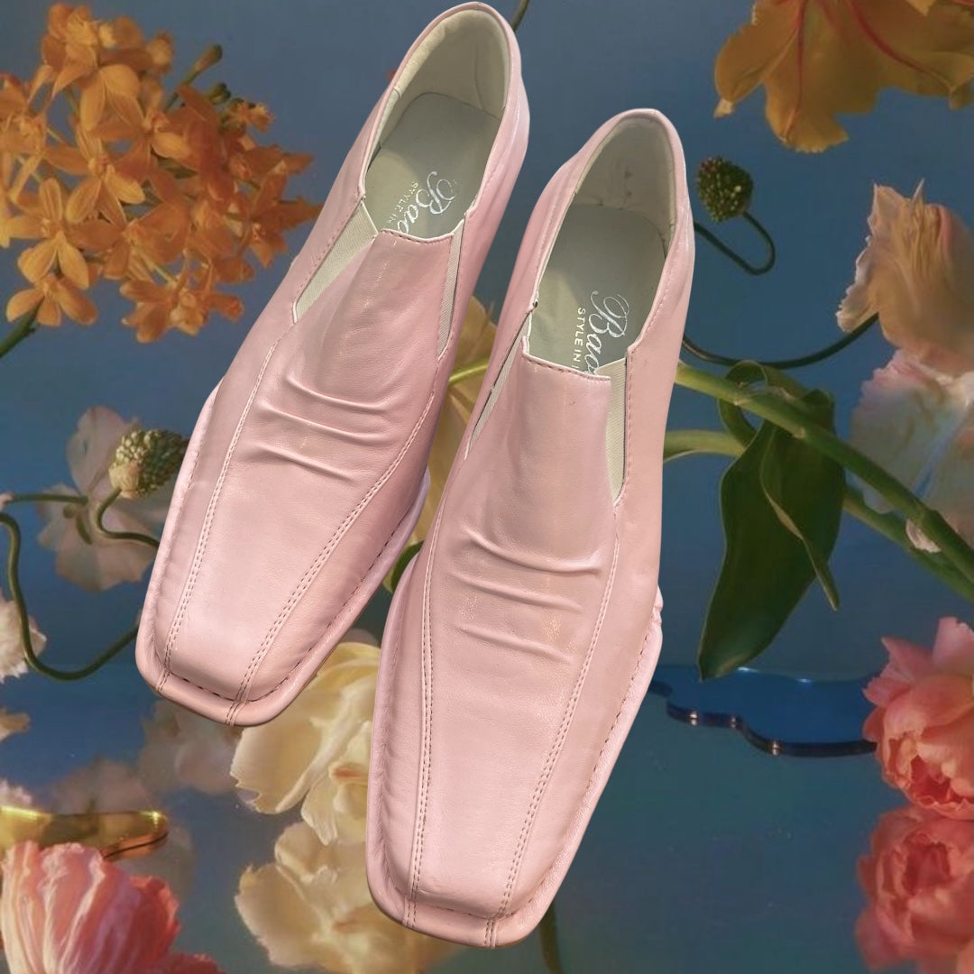 Unused baby pink heeled loafers .Size 40