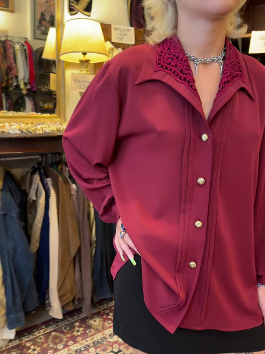 Vintage burgundy button up collared shirt