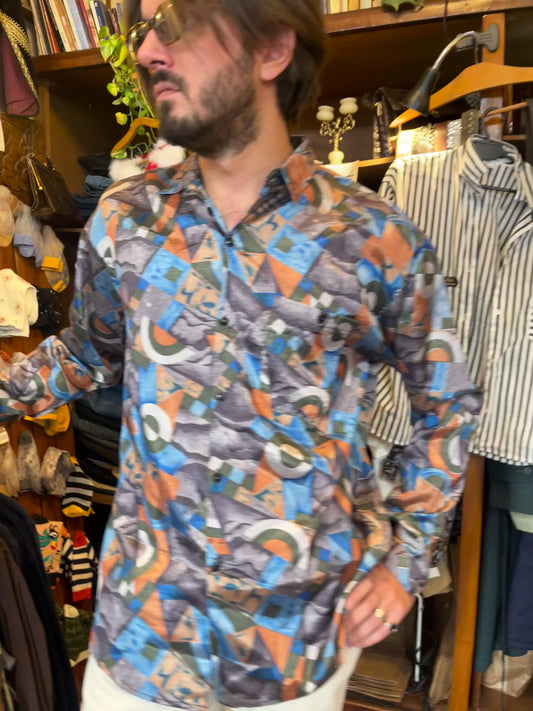 Funky 80s shirt