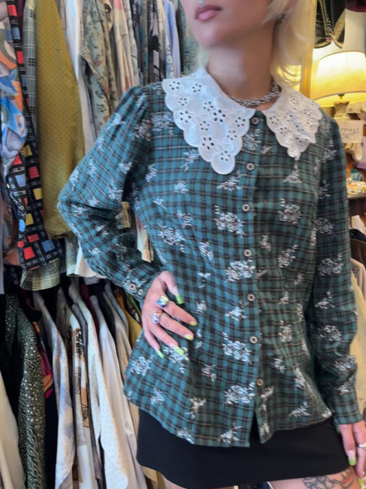 Vintage collared button up shirt
