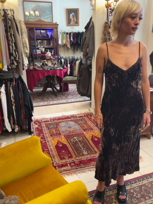 Velvet midi brown dress